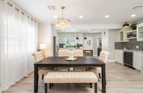 Inglewood House | Casa CW 3Bedrooms House + Guest Studio Near LAX/SoFi Stadium/Beachn