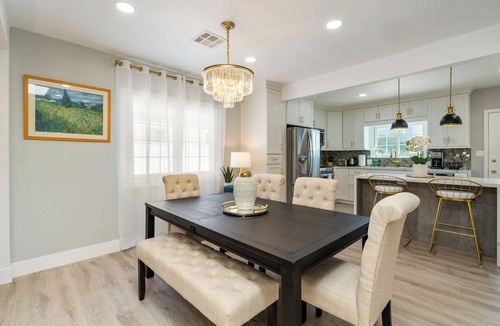 Inglewood House | Casa CW 3Bedrooms House + Guest Studio Near LAX/SoFi Stadium/Beachn