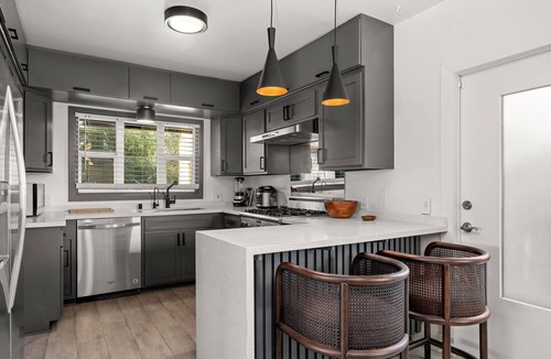 Eagle Rock House | Casa De Lagos - Hilltop Garden Havens - 13 min from DTLA