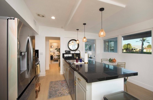 Indian Wells House | Casa de Murales - Mountain Views & Festival fun in tranquil Indian Wells