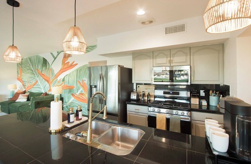 Indian Wells House | Casa de Murales - Mountain Views & Festival fun in tranquil Indian Wells