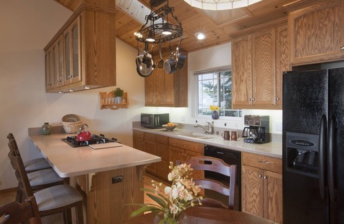 Running Springs House | Casa Pacifica-100 Mile View-Your Romantic & Family getaway.