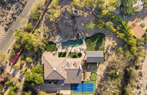 Palm Desert House | Casa Roca Experience Luxury Surrounded by Natural Desert Elements
