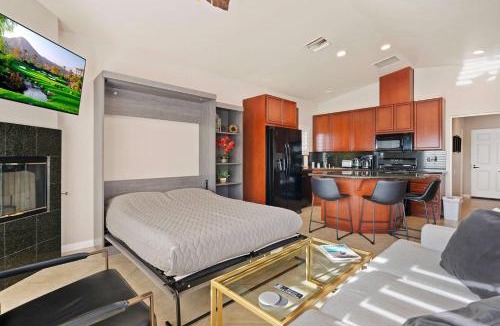 Coachella House | Casita 86177 - Sunny Stay for 4