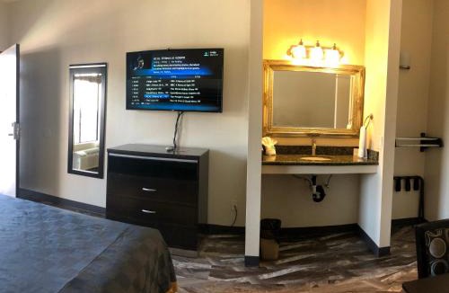 Castaic Hotel | Castaic Inn Six Flags Valencia