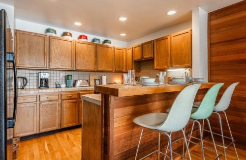 Mammoth Lakes House | Cedar and Snow