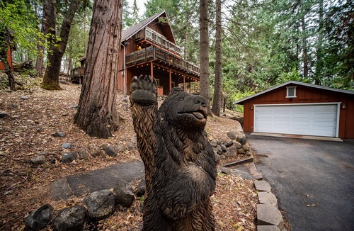 Glencoe Cabin | Cedar Retreat with Hot Tub, Sauna & Lake Access