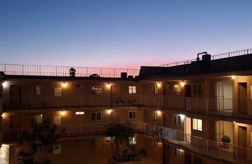Rampart Village Apartment | Center located in Los Angeles, 2 bedroom 2 baths, close to everthing