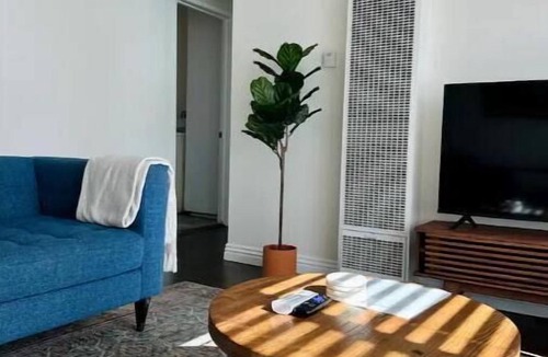Lawndale Apartment | Central Apt/Garage & Laundry Near LAX & Beaches