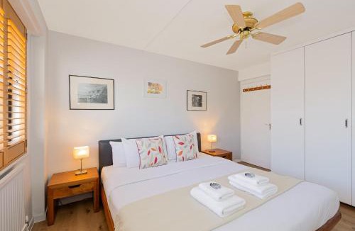 Holborn and Covent Garden Apartment | Central Covent Garden 1BR Flat with Balcony