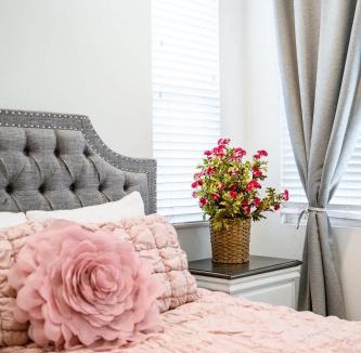 Airport Area House | Central Location Cozy Private Bedroom w Bathroom