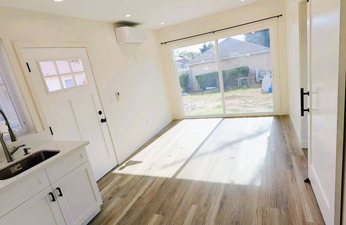Inglewood Villa | Central Location: SoFi, Intuit, Youtube, Beach