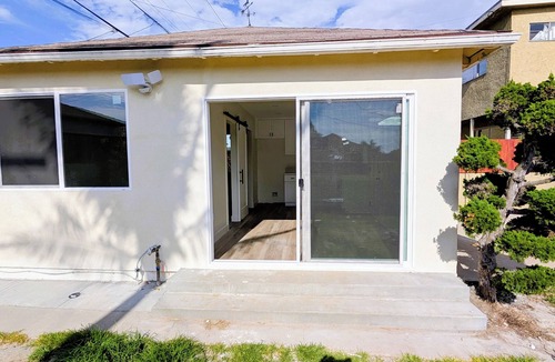 Inglewood Villa | Central Location: SoFi, Intuit, Youtube, Beach