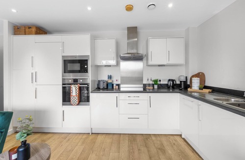 Prince's Apartment | Central London Skyline Retreat | Private Terrace Near Big Ben
