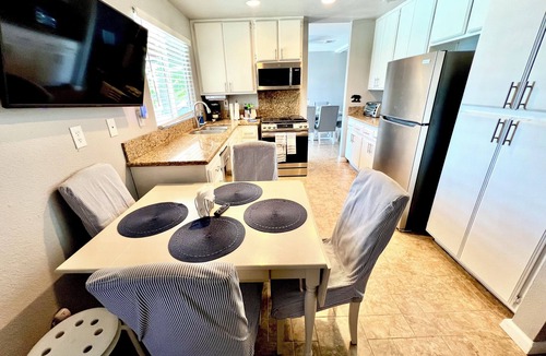 Colton House | Centrally Located- NEAR Ontario International Airport, NOS Center, Toyota Center