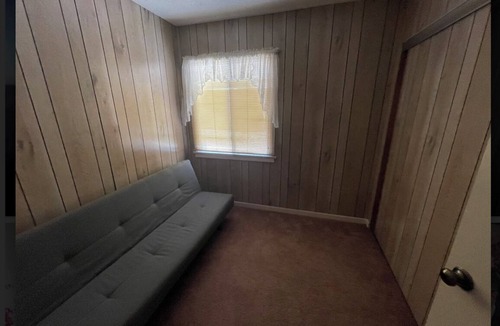 Sawtelle Bed & Breakfast | Centrally located Cozy Santa Monica haven with backyard and parking!