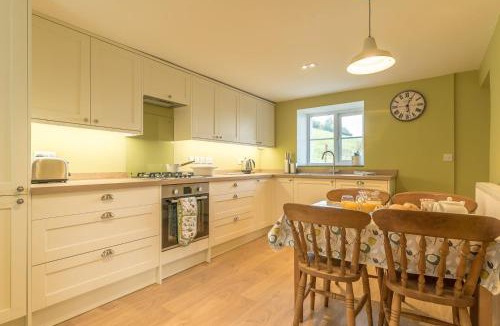 Cwmtirmynach House | Ceseilgwm