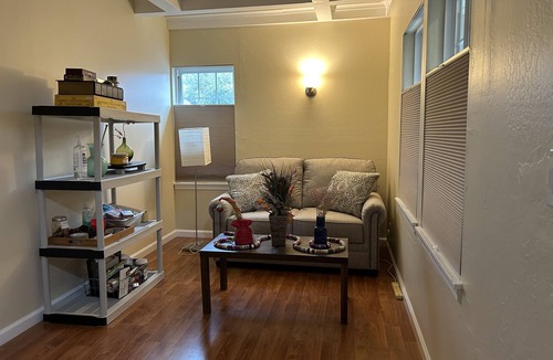 East Palo Alto House | Charming 1-bedroom in a community style house in Prime location