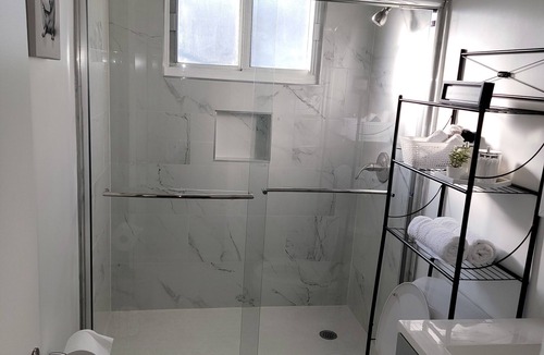 Inglewood Apartment | Charming 1-bedroom apartment in welcoming Inglewood with AC, WiFi