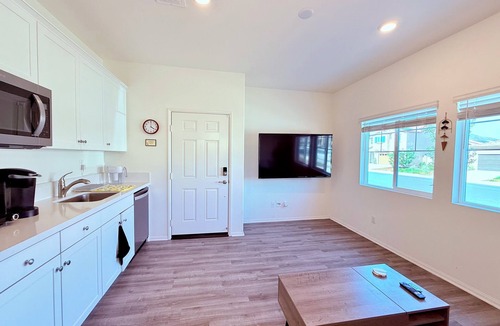 Winchester Cottage | Charming 1-bedroom cottage in wonderful Winchester for professional travelers