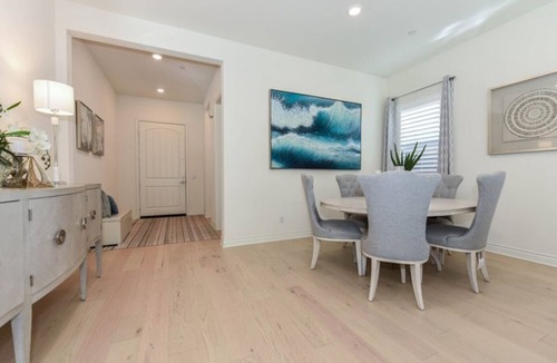 Irvine House | Charming 1-bedroom house in lovely Irvine with WiFi, AC