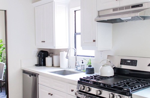 Hollywood Hills Apartment | Charming 1-Bedroom Serviced Apartment in Los Angeles x Native