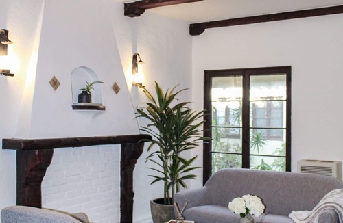 Hollywood Hills Apartment | Charming 1-Bedroom Serviced Apartment in Los Angeles x Native