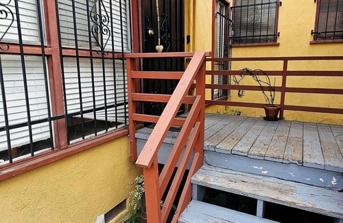 Koreatown Apartment | Charming 1-bedroom Apartment near Silverlake