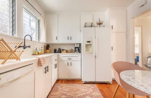 Hermosa Beach House | Charming 1920s Hermosa Bungalow Steps from The Strand