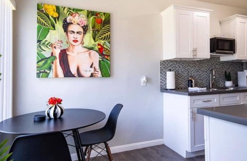 South Wrigley Apartment | Charming 1bed 1bath unit