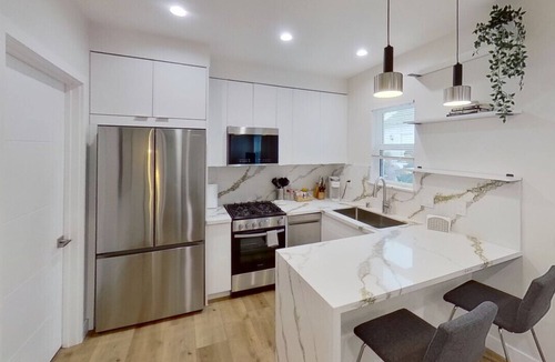 NoHo Arts District Apartment | CHARMING 1BR HAVEN: NEWLY REMODELED APARTMENT WITH PATIO AND OUTDOOR SEATING p62