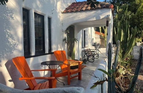 Cypress Park House | Charming 2 bed 2 bath -Zen Garden Sanctuary in the City