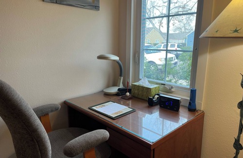 Port Hueneme Cottage | Charming 2-bedrm. cottage 5 min from the beach!n Mid-term Rental-30 day min.