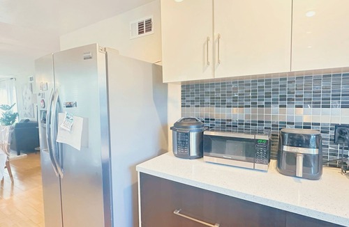 Fullerton House | Charming 2-bedroom bungalow in fabulous Fullerton