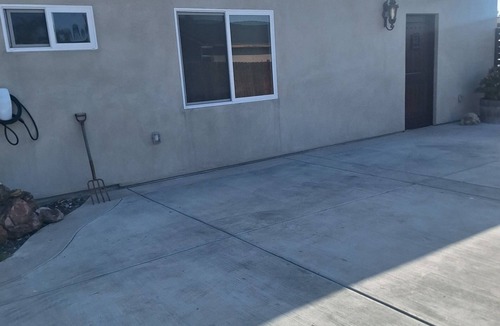 Azusa House | Charming 2-bedroom house with WiFi, AC in Azusann
