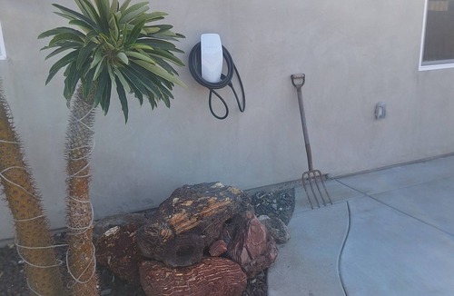 Azusa House | Charming 2-bedroom house with WiFi, AC in Azusann
