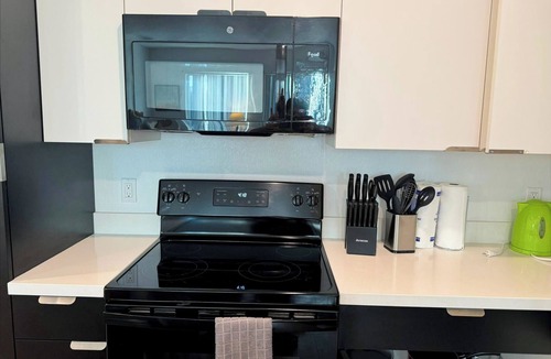 Little Tokyo House | Charming 2-Bedroom in DTLA’s Authentic and Vibrant Little Tokyo Zone