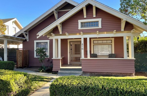 Santa Paula House | Charming 2-bedroom bungalow in Santa Paula with WiFi, AC