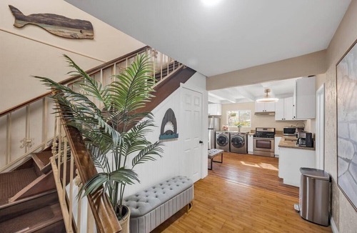 Westminster House | Charming 2-bedroom house with AC, WiFi in lovely Westminster, Little Saigon