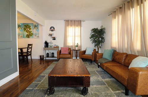 Westminster House | Charming 2bedroom house in welcome Westminster. Few mile to Beach and Disneyland