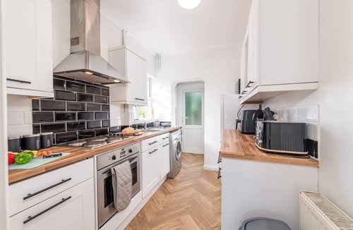 Wolverhampton House | Charming 3-Bedroom Wolverhampton Home with Private Hot Tub