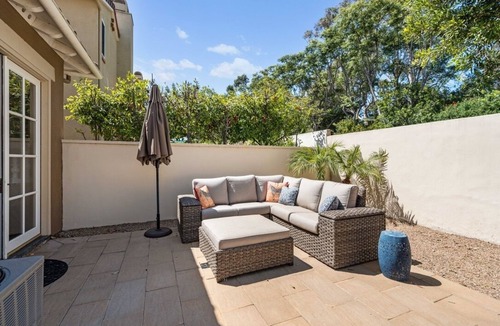 Camarillo House | Charming 3-bedroom furnished, home with WiFi, AC in Spanish Hills Camarillo