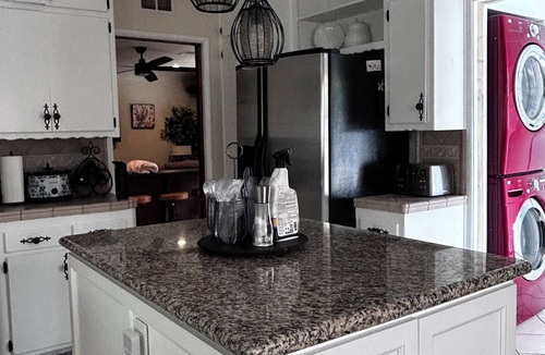 La Habra House | Charming 3-bedroom house with amazing pool & large backyard