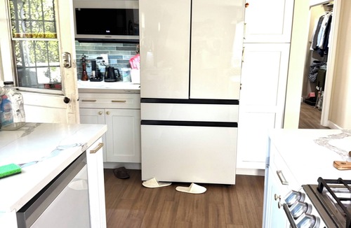 North Central House | Charming 3-bedroom house with AC, Fast WiFi in Pasadena near Rose Bowl