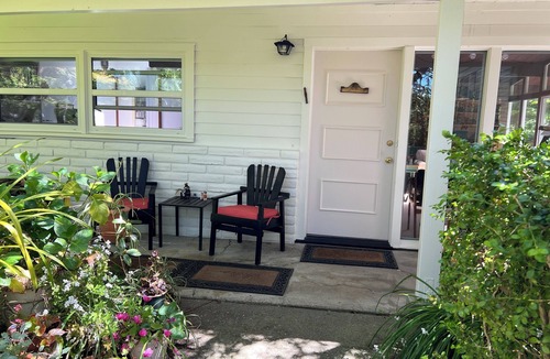 Monterey Ter House | Charming 3-bedroom house in Orinda with AC, fruit trees, piano