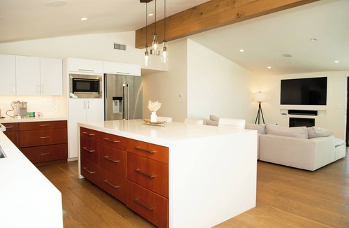 Woodland Hills House | Charming 3-bedroom house with AC and WiFi in delightful Los Angeles
