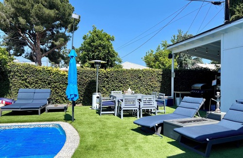 Reseda House | Charming 3-bedroom house with WiFi, pool and jacuzzi in Los Angeles