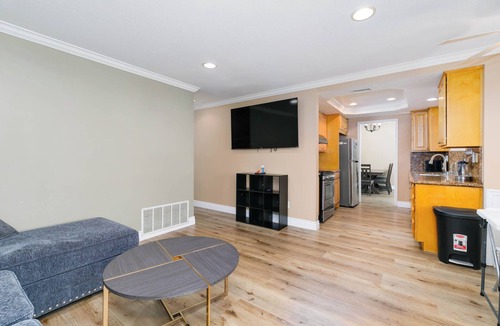 Chino Hills House | Charming 4-bedroom house in Pleasant Chino Hills with WiFi, AC