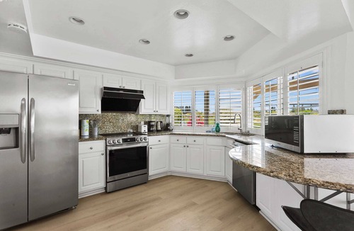 Lake Forest House | Charming 4-bedroom house with WiFi and AC in superb Lake Forest #42087