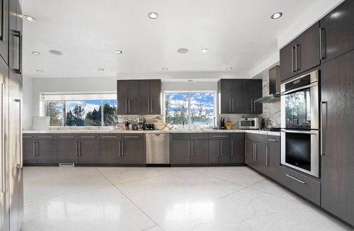 Hollywood Hills West Villa | Charming 4-bedroom villa with WiFi and fitness room in Los Angeles